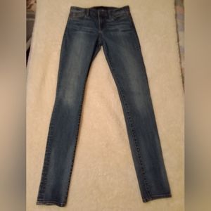 Joe Jeans. 27x32. 9" rise